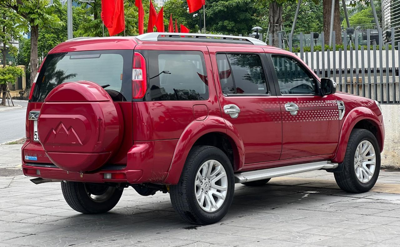 Ford Everest 2_5AT  2